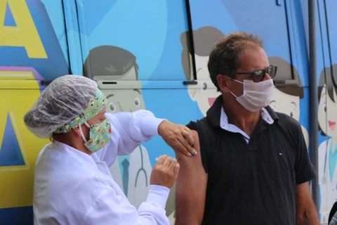 Saúde passa a imunizar toda a população contra gripe