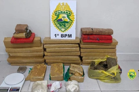 Choque da PM apreende mais de 30 quilos de drogas em PG