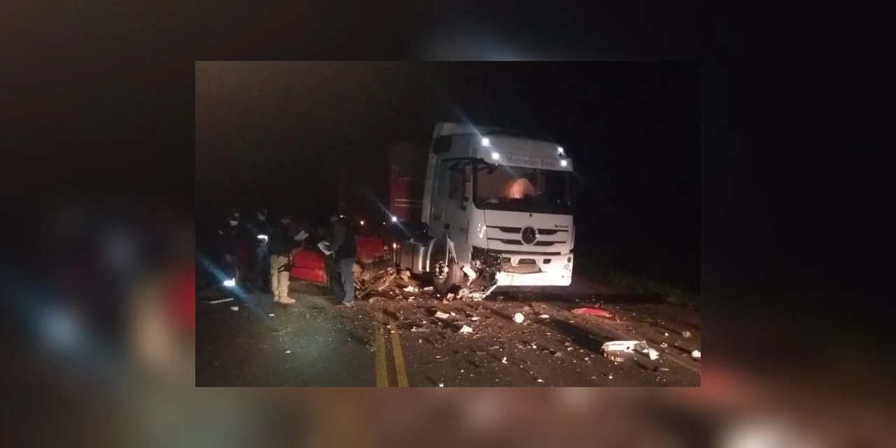 PRF atende colisão frontal com óbito em Tibagi