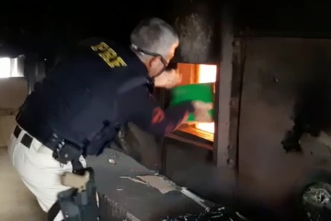 1,7 toneladas de drogas apreendidas em PG e região são incineradas