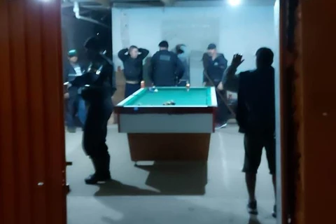 Sete estabelecimentos comerciais são autuados durante toque de recolher em PG