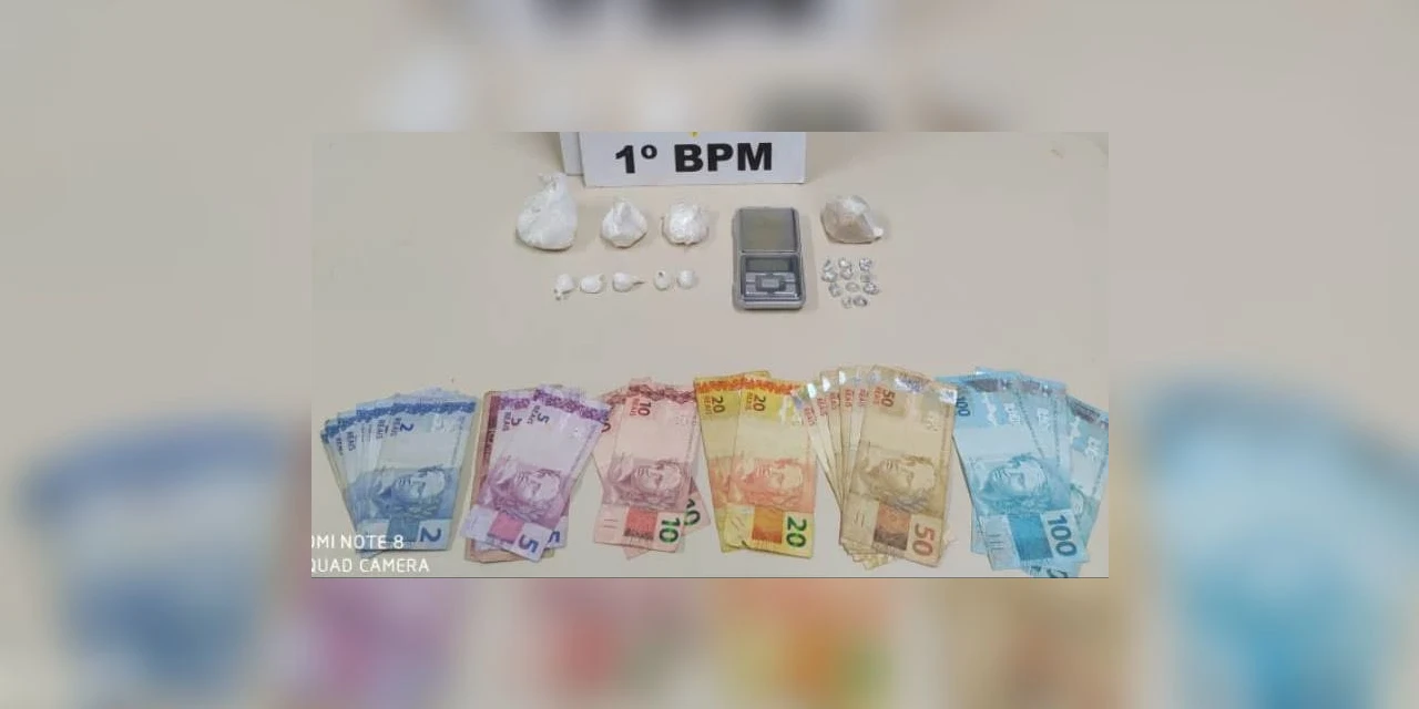 Suspeito de tráfico de drogas é preso no Bairro Jardim Carvalho em PG