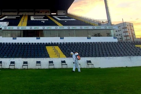 Estádio Germano Krüger passa por sanitização antes e após as partidas