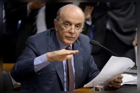 Justiça determina bloqueio de R$ 5 milhões de senador José Serra