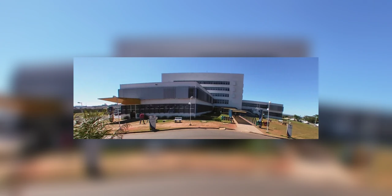 HU informa que esta com todos leitos de UTI para pacientes covid-19 ocupados