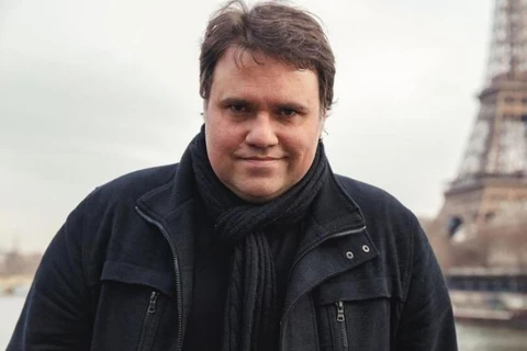 Morre jornalista esportivo Rodrigo Rodrigues, aos 45 anos