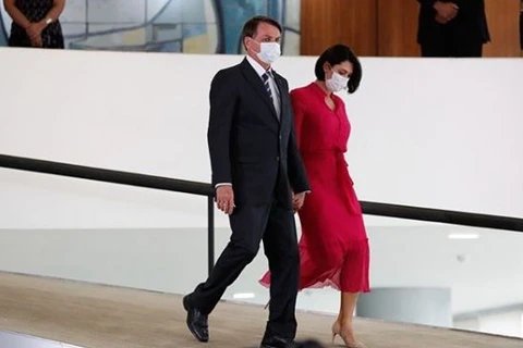 Michelle Bolsonaro é diagnosticada com covid-19