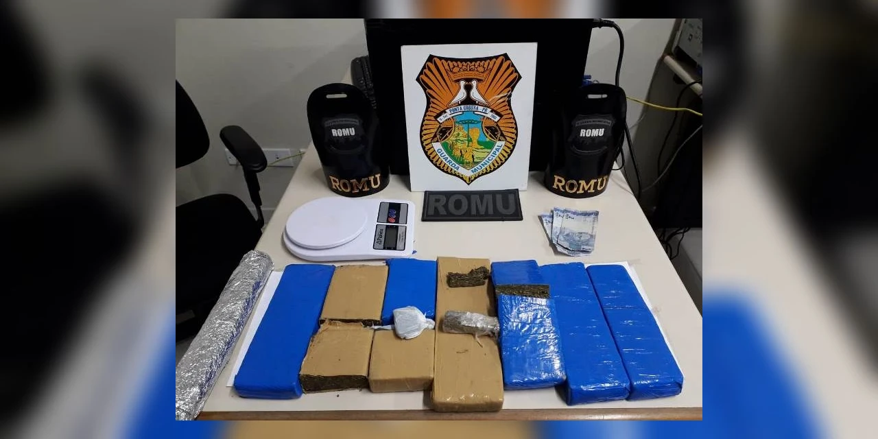 Homem com tornozeleira eletrônica é preso com quase 4 quilos de maconha em PG