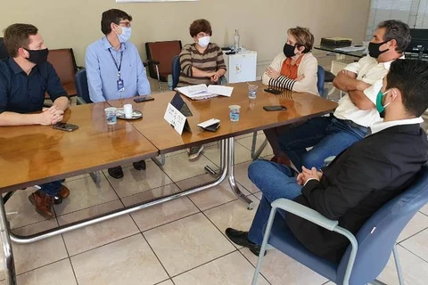 Prefeitura estuda viabilidade de implantar sistema de distribuição de água tratada em Itaiacoca