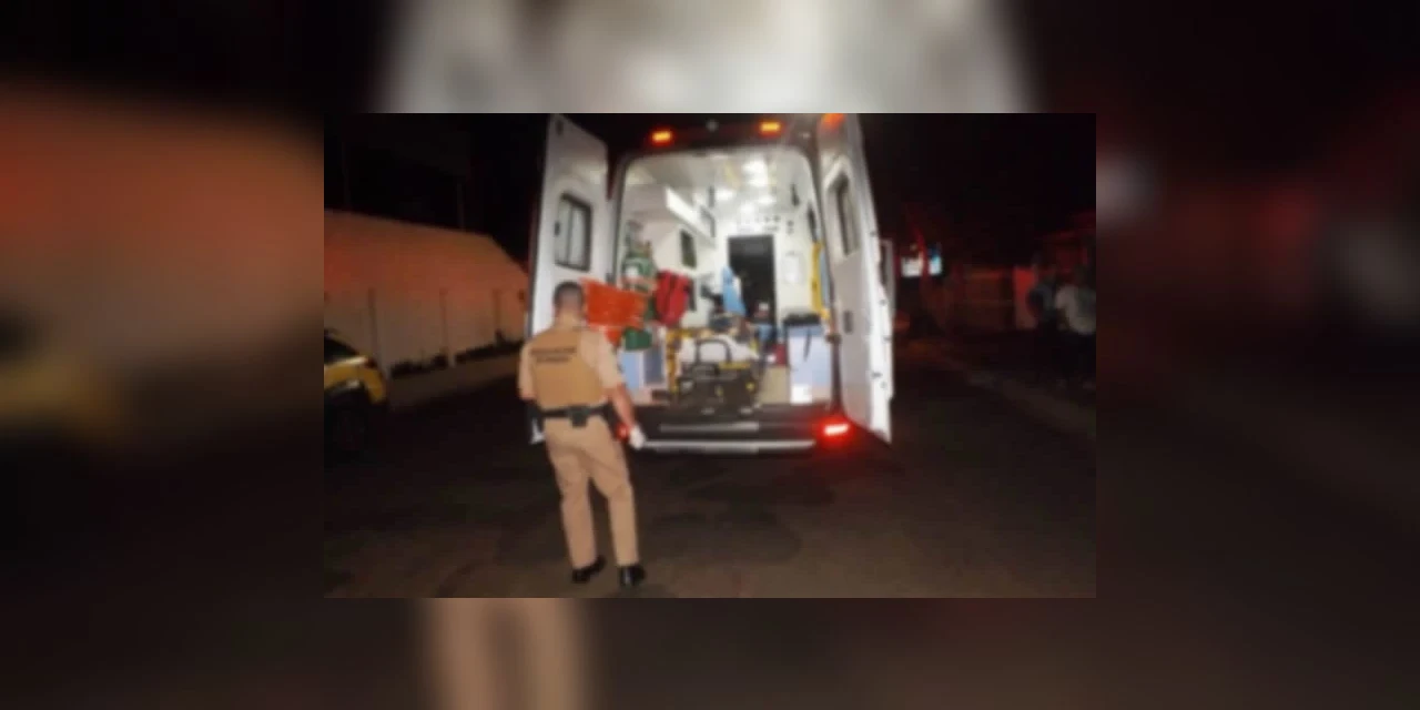 Pai esfaqueia filho durante briga em PG