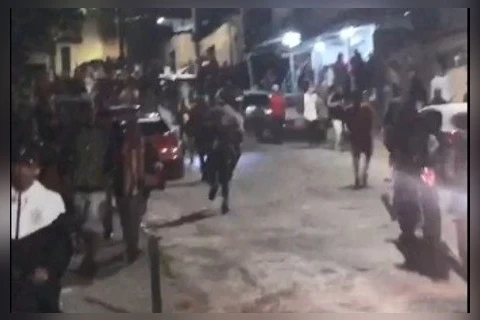 Baile funk com mais de mil pessoas é encerrado pela Guarda em BH