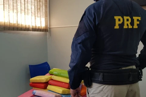 PRF apreende pasta-base de cocaína avaliada em R$ 3,5 milhões