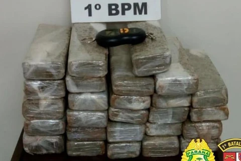 PM apreende quase 20 quilos de maconha no Contorno