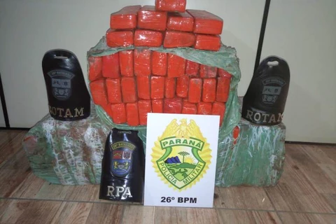 Choque da PM apreende 85 quilos de maconha em Cândido de Abreu