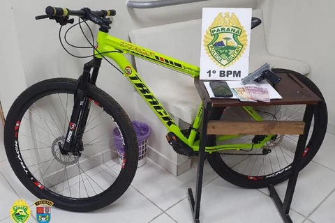 Dupla é presa tentando vender bicicleta roubada pela internet