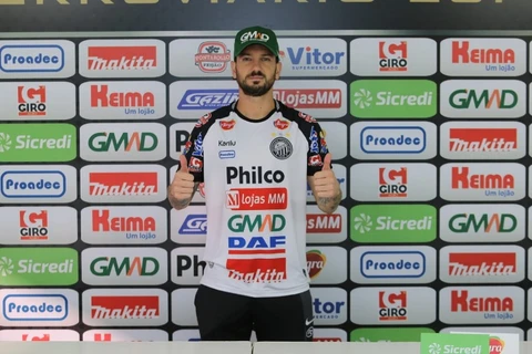 Meia Clayton reforça o Operário na Série B