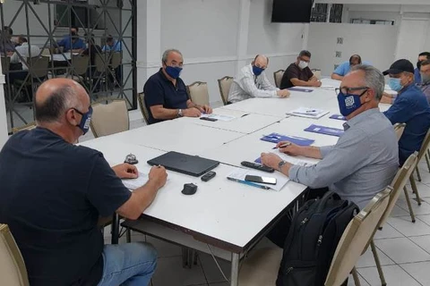 AEAPG articula instalação de agência do CredCrea em Ponta Grossa