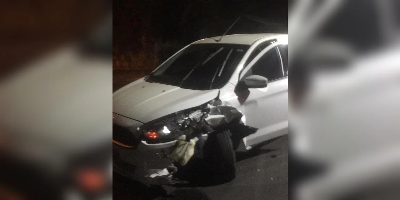 Homem é levado à delegacia depois de se envolver em acidente dirigindo alcoolizado na madrugada