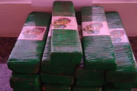 Policia Rodoviária Estadual apreende mais de 7 quilos de maconha em Castro