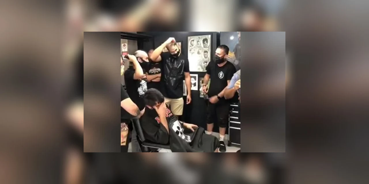 Profissionais da Jhonn Barber e amigos raspam cabelo em apoio a rapaz com câncer