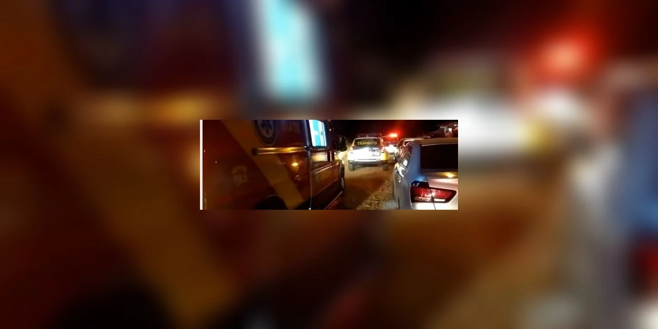 Motoristas brigam e acabam presos depois de se envolverem em acidente