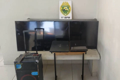 Suspeito é baleado por PM de folga, após ser flagrado com objetos furtados no Contorno