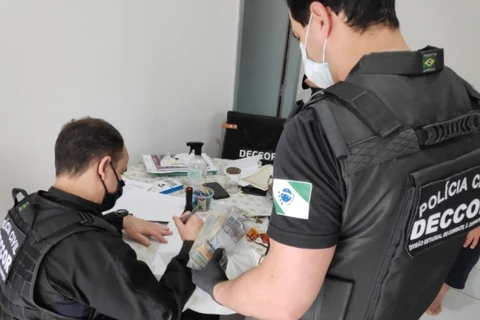 Sete suspeitos de desviar milhões de reais destinados à saúde são presos em operação da Policia Civil do PR e SP