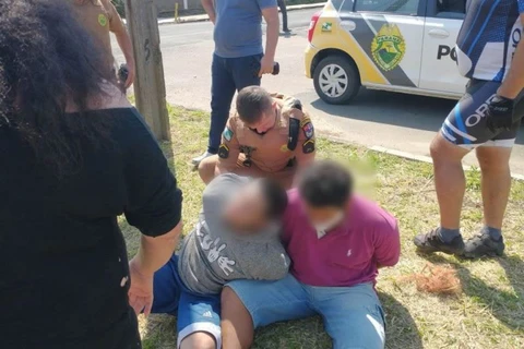 Suspeitos são detidos por ciclistas após assalto a panificadora em Carambeí