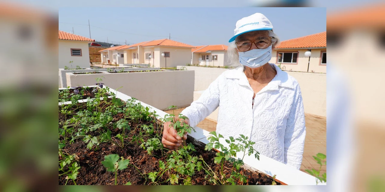 Governo entrega primeiro condomínio exclusivo para idosos em Jaguariaíva