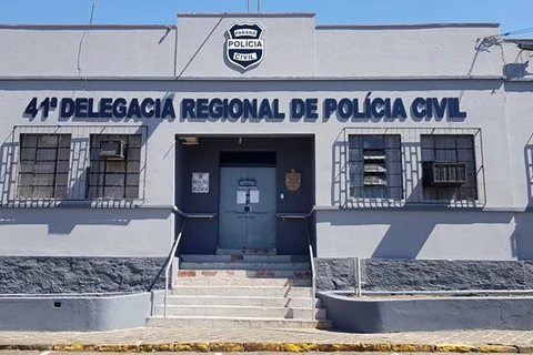 Presos encontrados enforcados na delegacia de Irati são identificados