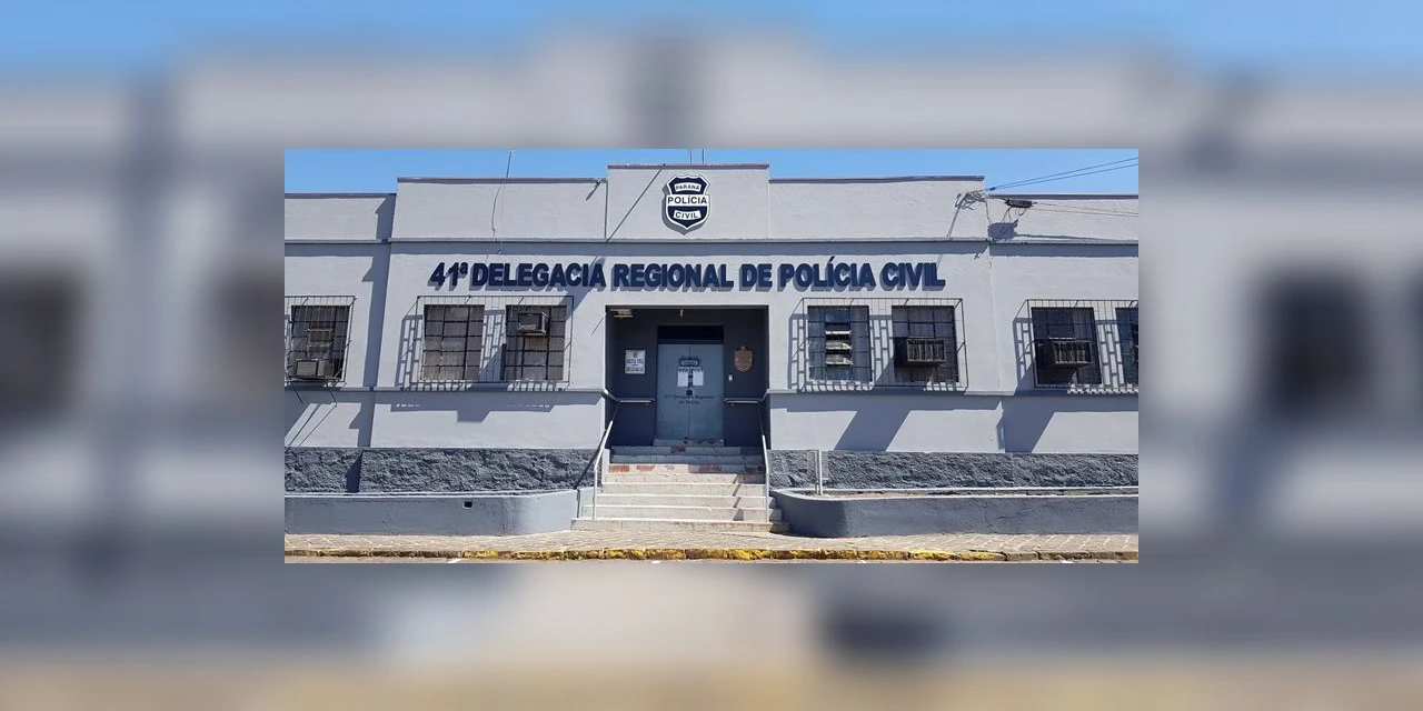 Presos encontrados enforcados na delegacia de Irati são identificados