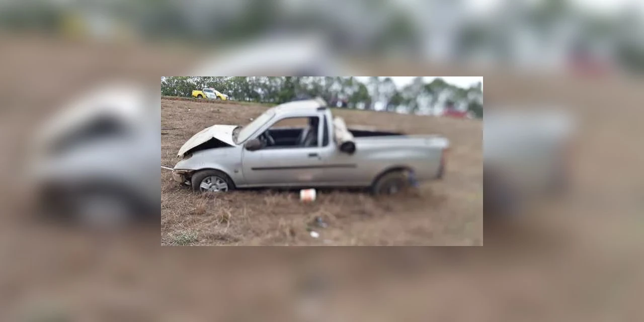 Idoso morre após capotamento de veiculo em Castro