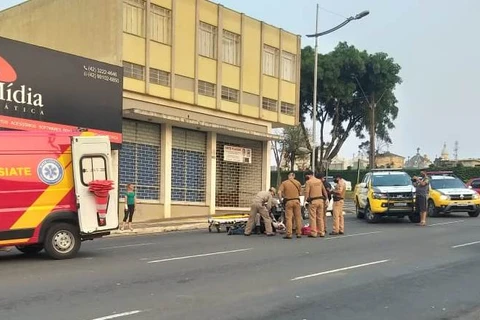 Homem fica em estado grave depois de ser baleado no centro de PG; Veja video!