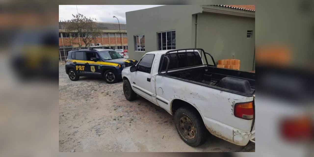 Caminhonete roubada em Curitiba é recuperada em PG