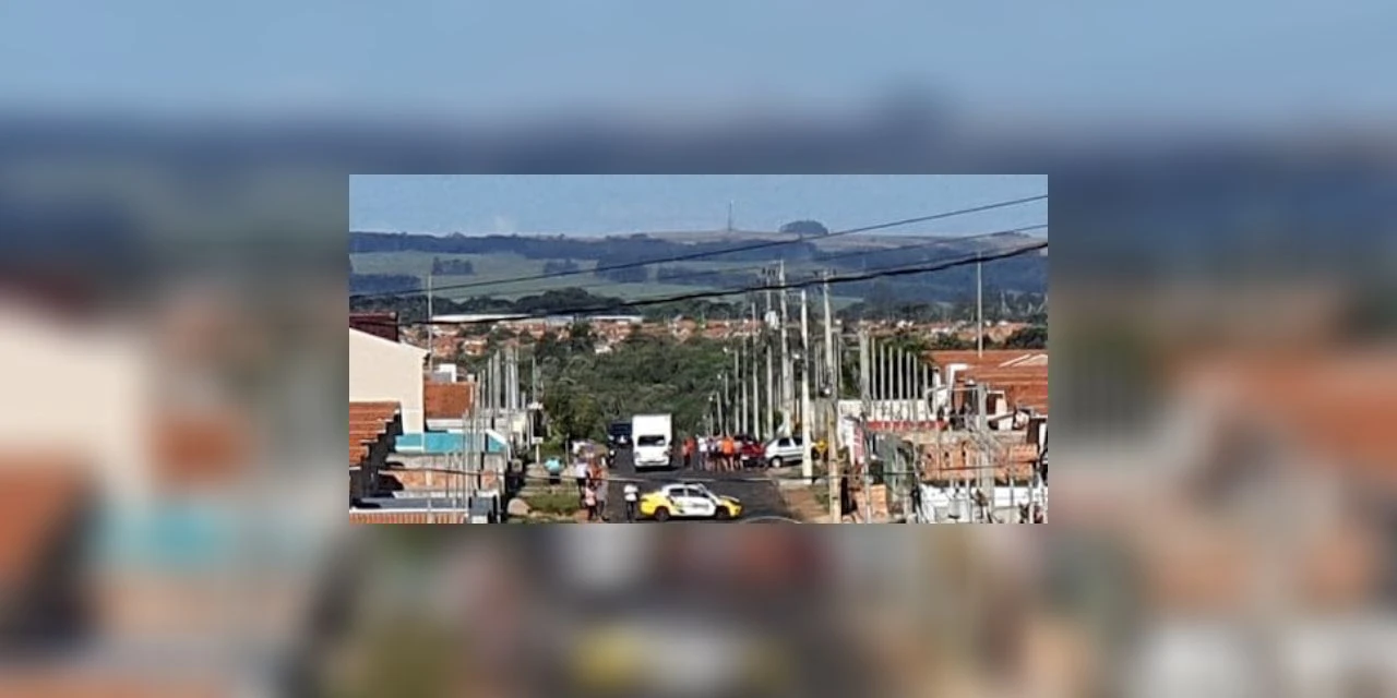 Homem faz esposa e filhos reféns em Oficinas