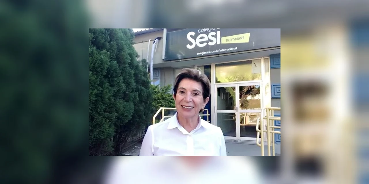 Elizabeth comemora manutenção do colégio Sesi Internacional em PG após solicitação à FIEP
