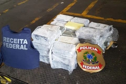 Operação da PF mira trafico internacional de drogas através do Porto de Paranaguá