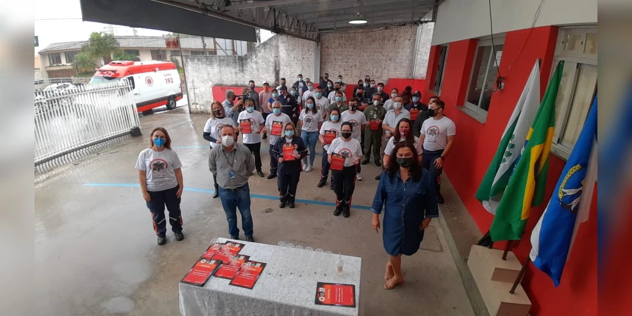 Samu comemora 15 anos com premiação aos servidores