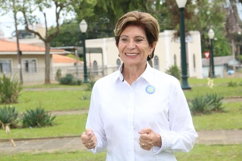Última pesquisa antes da eleição confirma Elizabeth na liderança