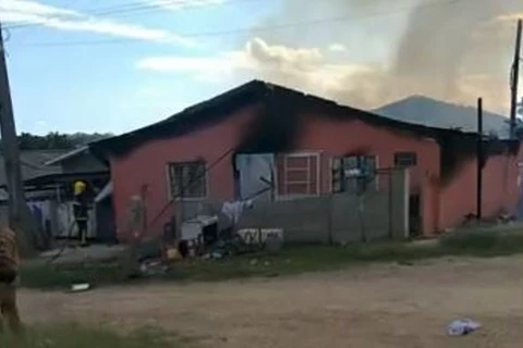 Homem coloca fogo na casa depois de brigar com a mulher, em PG