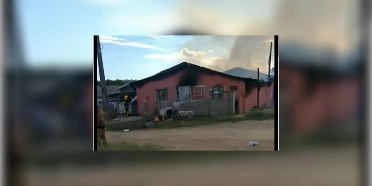 Homem coloca fogo na casa depois de brigar com a mulher, em PG