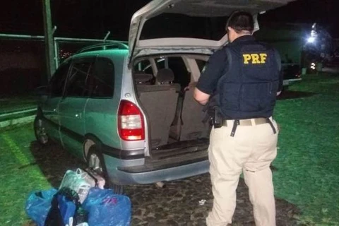 PRF prende condutor com Mandado de Prisão em Aberto na Souza Naves