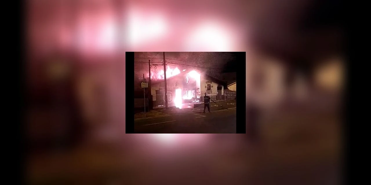 Sede dos Abutre´s é destruída pelo  fogo em PG