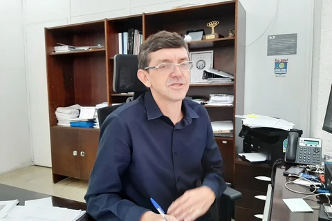 Elizabeth convida Claudio Grokoviski para assumir finanças do município