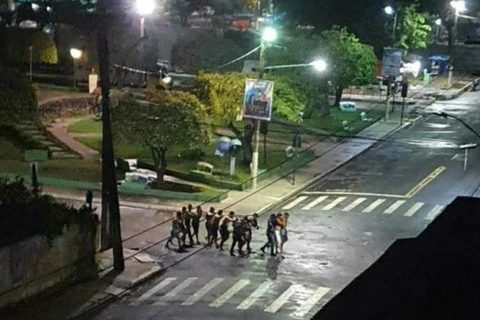 Quadrilha faz reféns e explode agencia bancaria, em Cametá no Pará