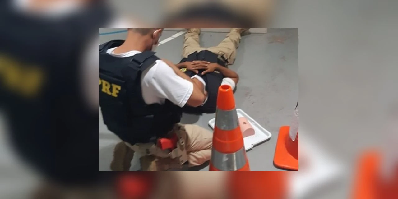 PRF recém formado salva vida de motorista durante atendimento de acidente no Paraná