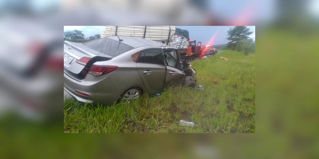 PRF atende acidente com cinco vítimas, em Tibagi