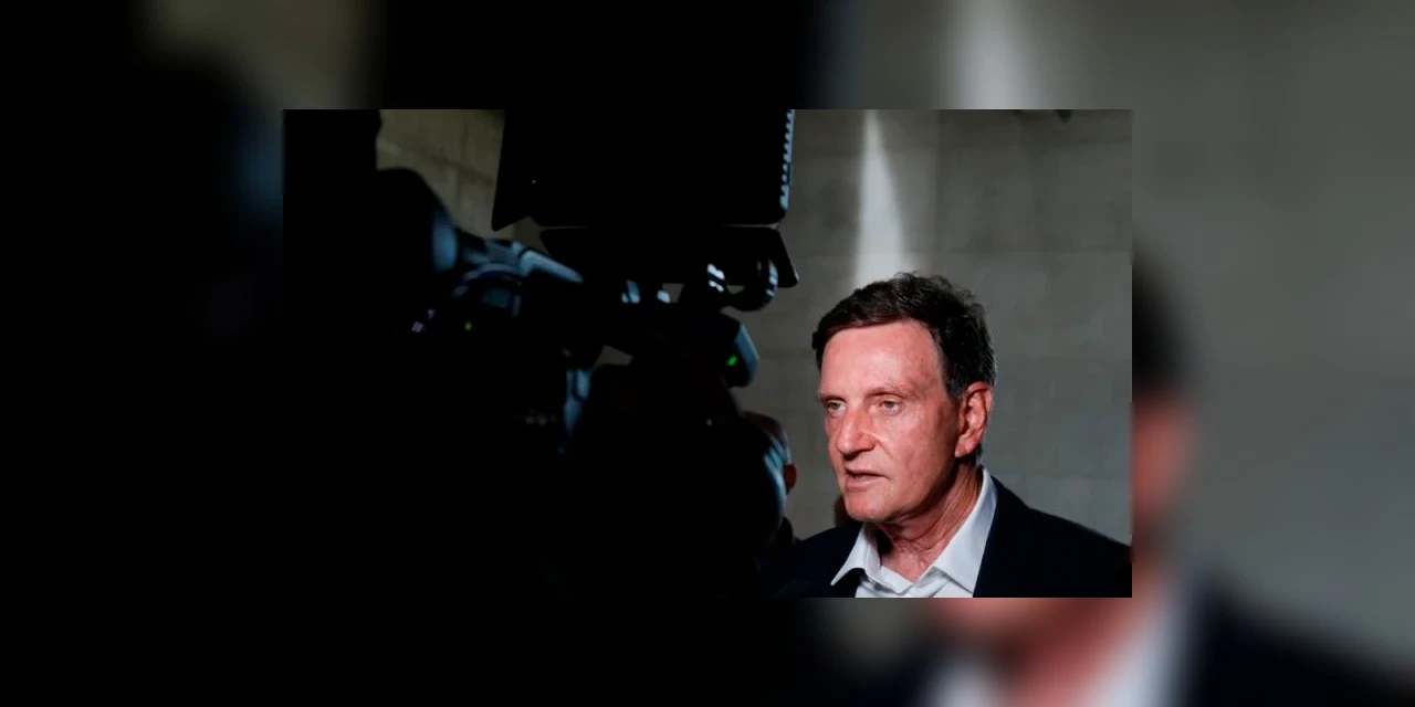 Prefeito do Rio, Marcelo Crivella, é preso pela polícia no Rio