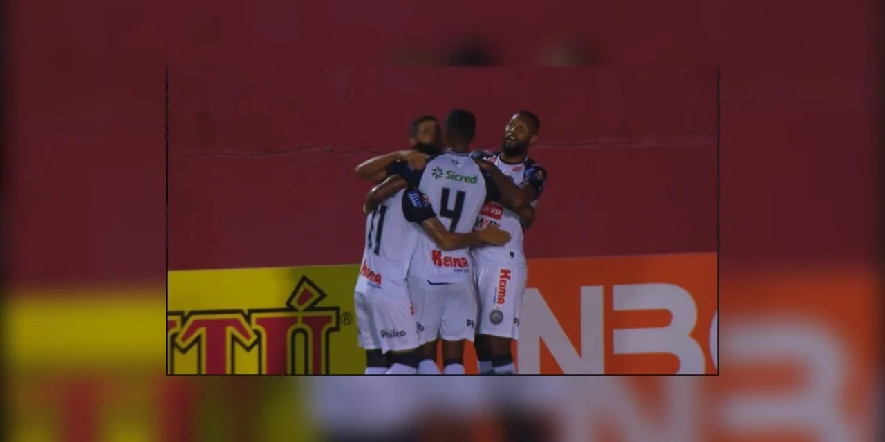 Operário marca mais um ponto após empate com o Vitoria