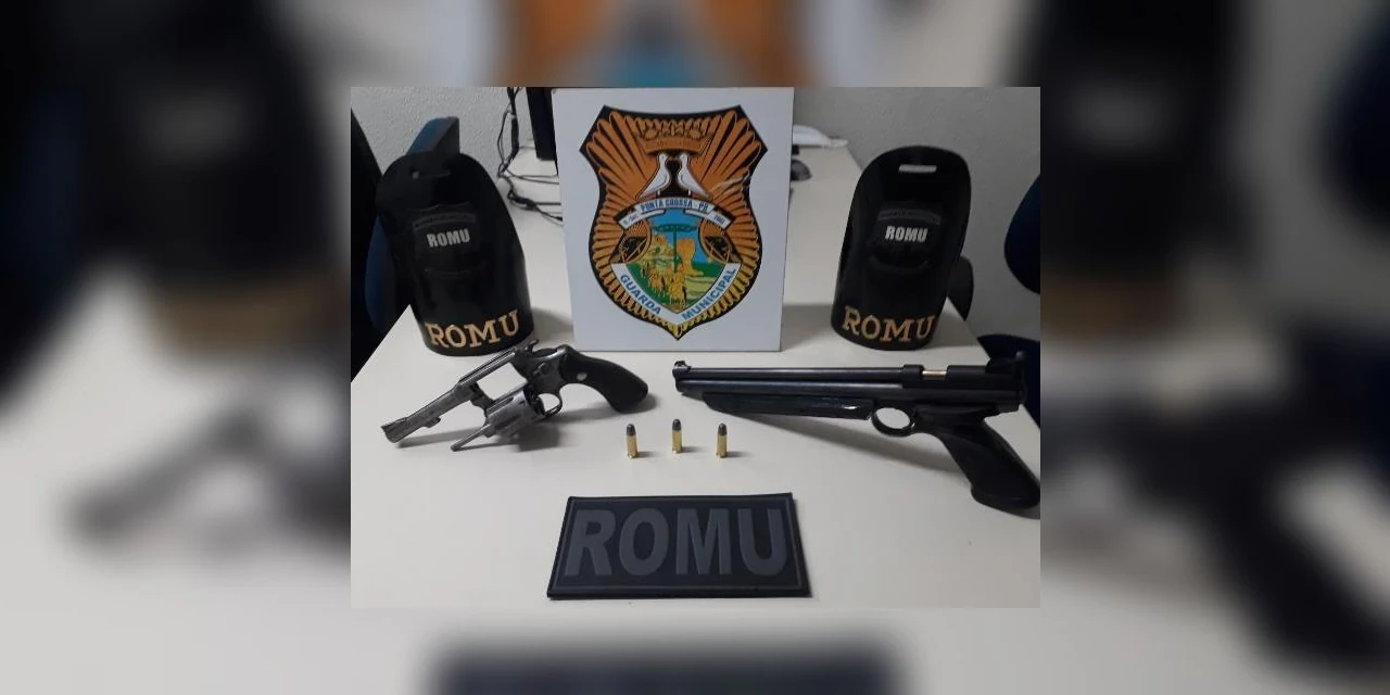 Suspeito é preso após atirar no meio da rua em Oficinas